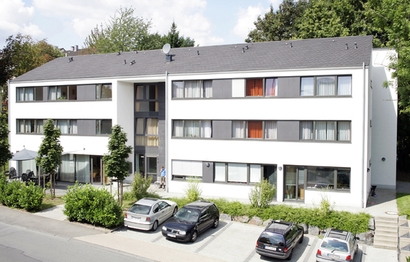 Ansicht des Gebäudes vom Haus Billerbeckstraße in Witten von Bethel.regional, wo Menschen mit einer psychischen Erkrankung wohnen.