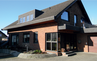 Im Tageszentrum Halle von Bethel.regional wird Hilfe für Kinder und Eltern bei familiären und schulischen Problemen und Schwierigkeiten.