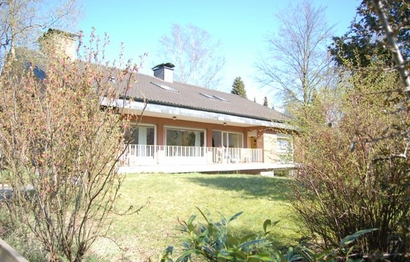 Wohngruppe Alsterweg in Bielefeld von Bethel.regional für psychisch kranke Jugendliche und junge Erwachsene, die aufgrund ihrer psychischen Erkrankung intensive Unterstützung benötigen.