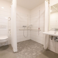 Badezimmer vom Haus an der Kirche in Ennepetal von Bethel.regional, in dem Menschen mit seelischen Erkrankungen leben